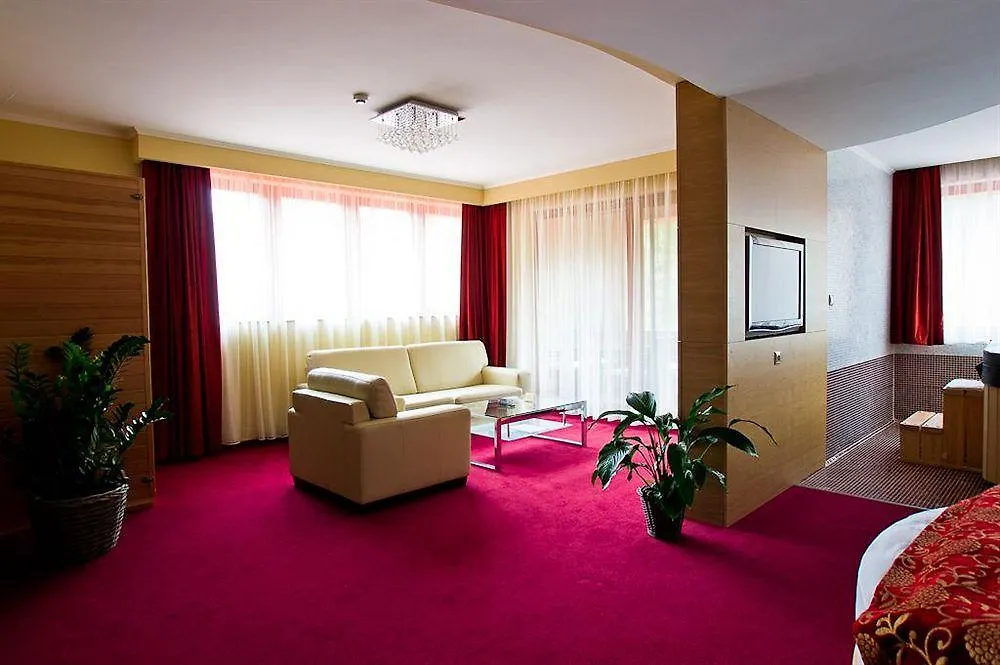 Erdospuszta Club Hotel Fenyves Debrecen